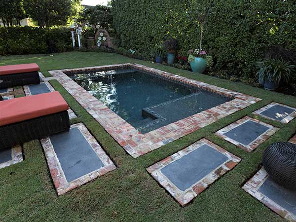 NPT StoneScapes Midnight Blue Touch, Brick Coping