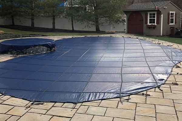 How to Close a Pool For Winter